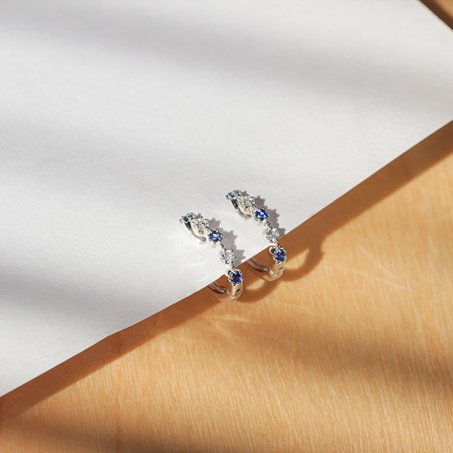 Stardust blue sapphires diamond huggies